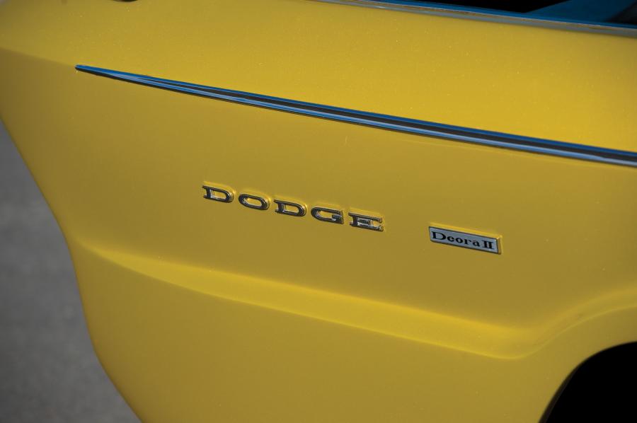  Dodge Deora Concept Car 1965 года  (фото 5 из 18)